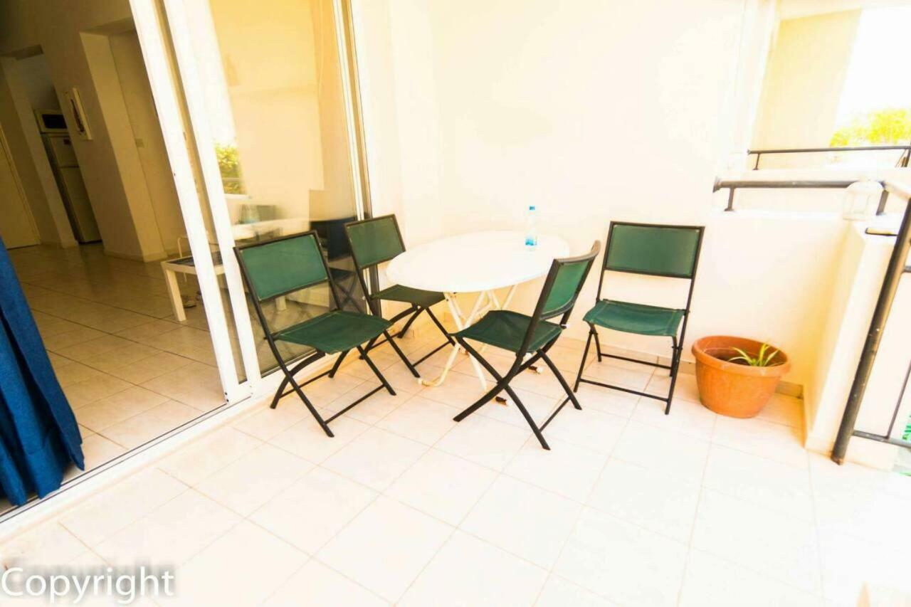 Appartement By The Sea à Paphos Extérieur photo