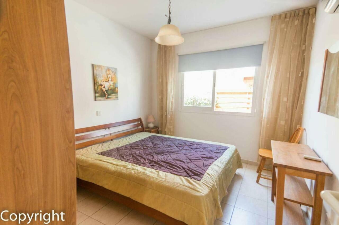 Appartement By The Sea à Paphos Extérieur photo