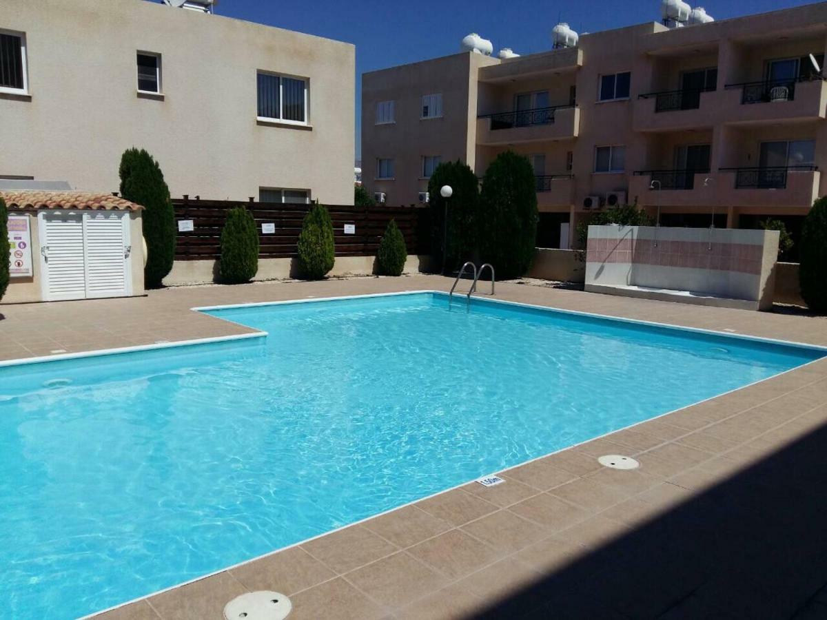 Appartement By The Sea à Paphos Extérieur photo