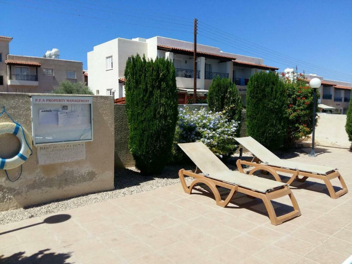 Appartement By The Sea à Paphos Extérieur photo