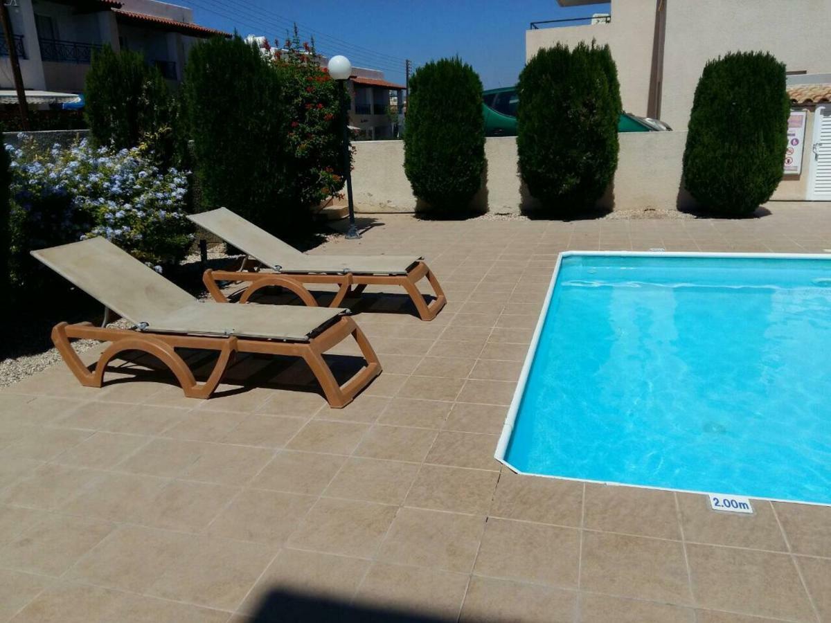 Appartement By The Sea à Paphos Extérieur photo